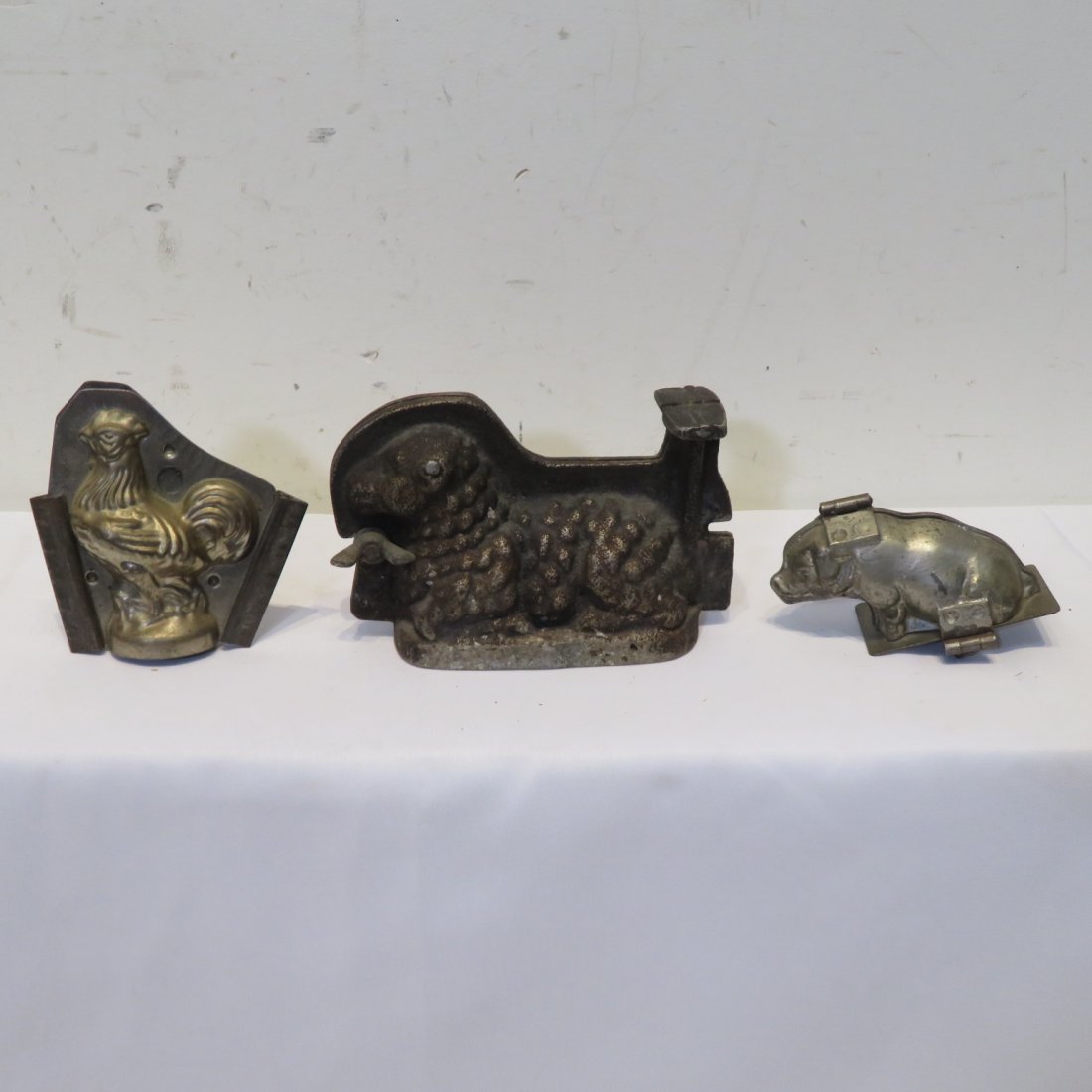 2 chocolate molds and 1 bread mold (1 of 4)