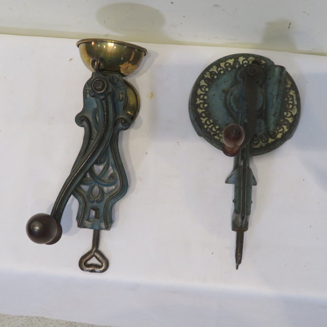 2 painted iron kitchen utensils (1 of 6)