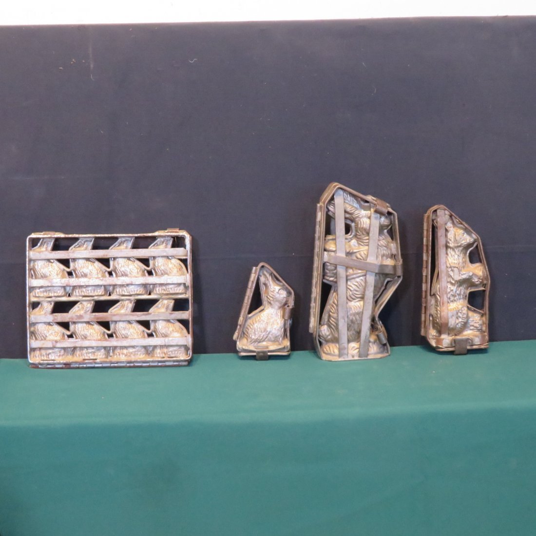 4 heavy metal rabbit ice cream molds (1 of 5)