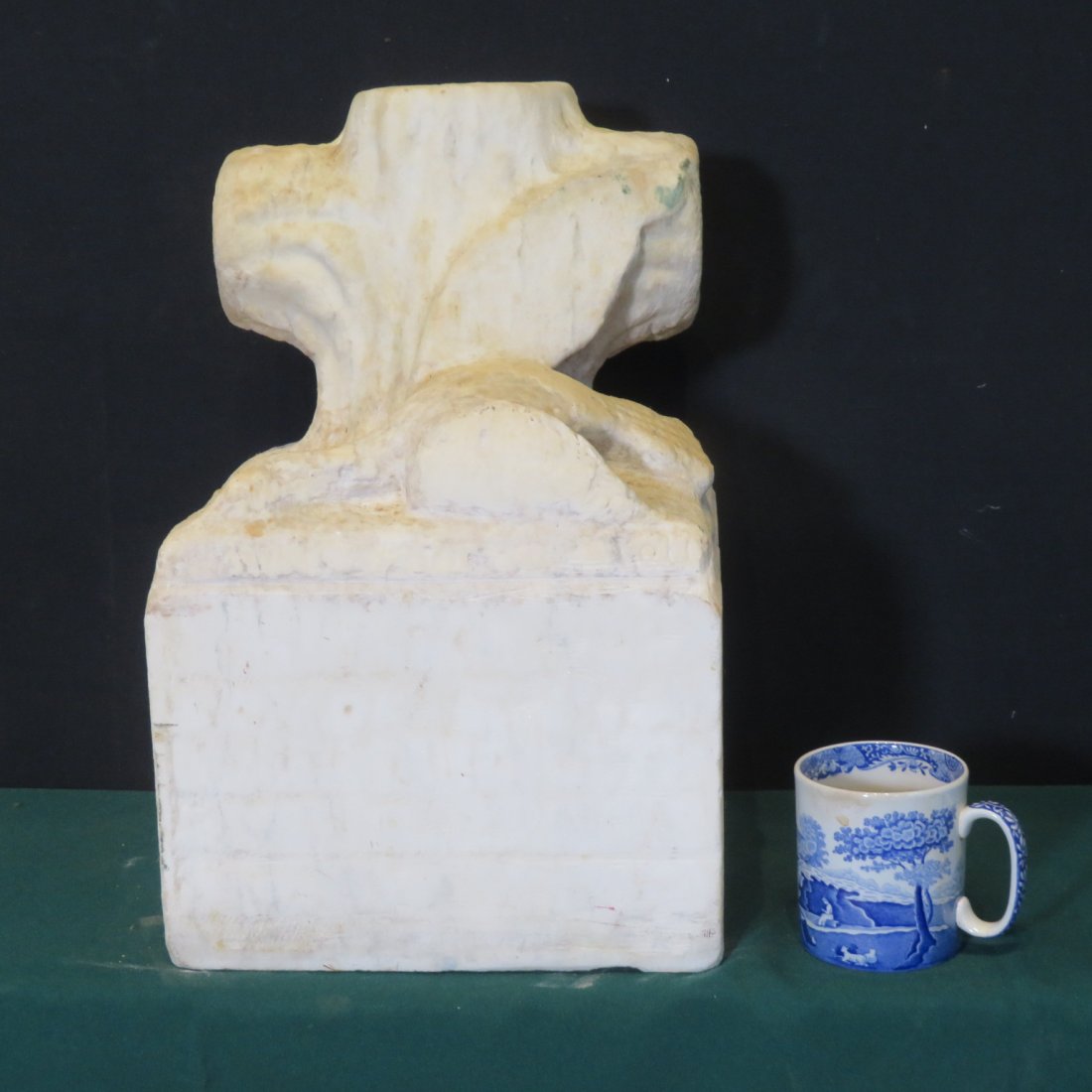 Folk art marble carved stump with a dove (1 of 4)