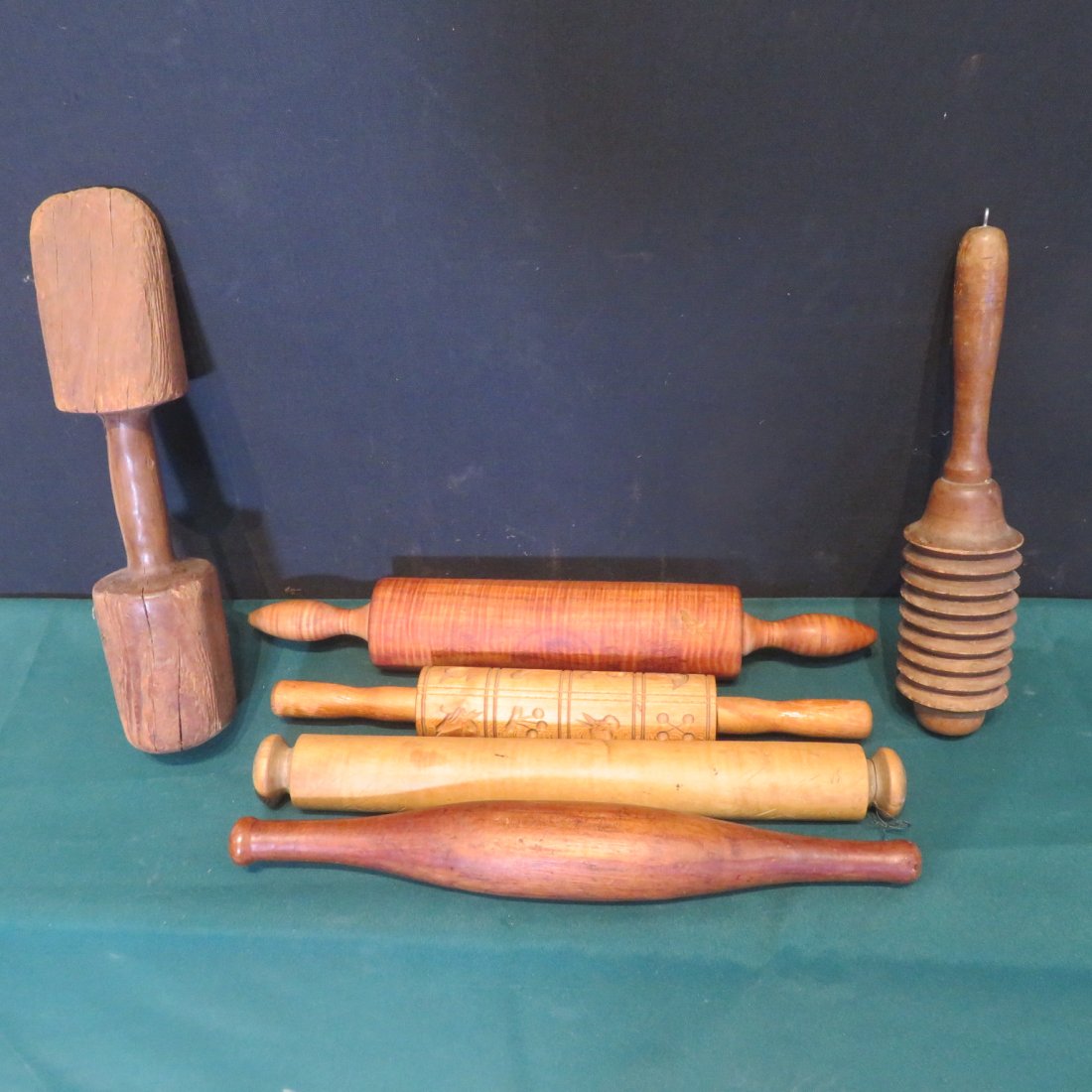 6 wood items - 4 rolling pins, stuffer, & honey dipper (1 of 6)