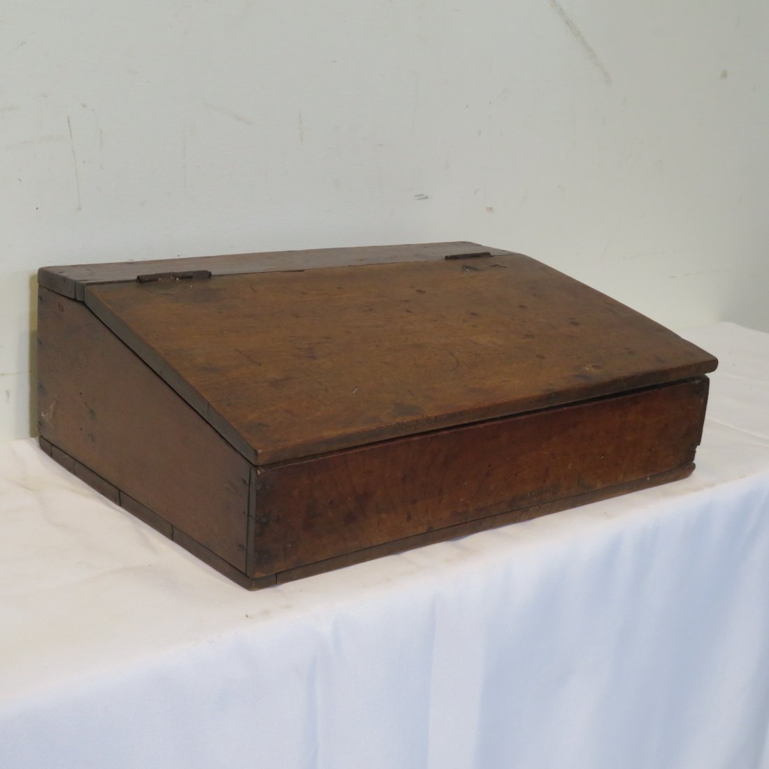 Mahogany portable writing desk (1 of 2)