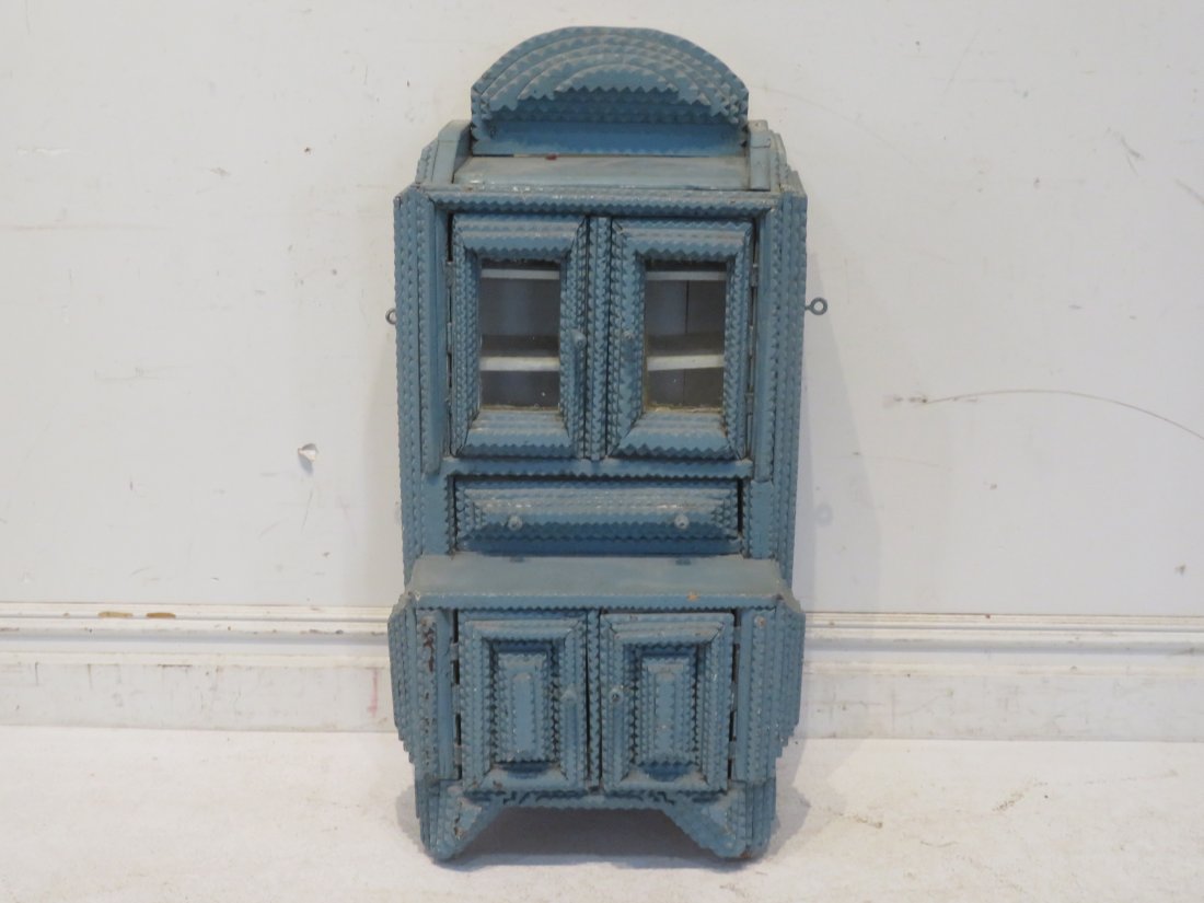 Rare Tramp Art step back child's cupboard (1 of 6)