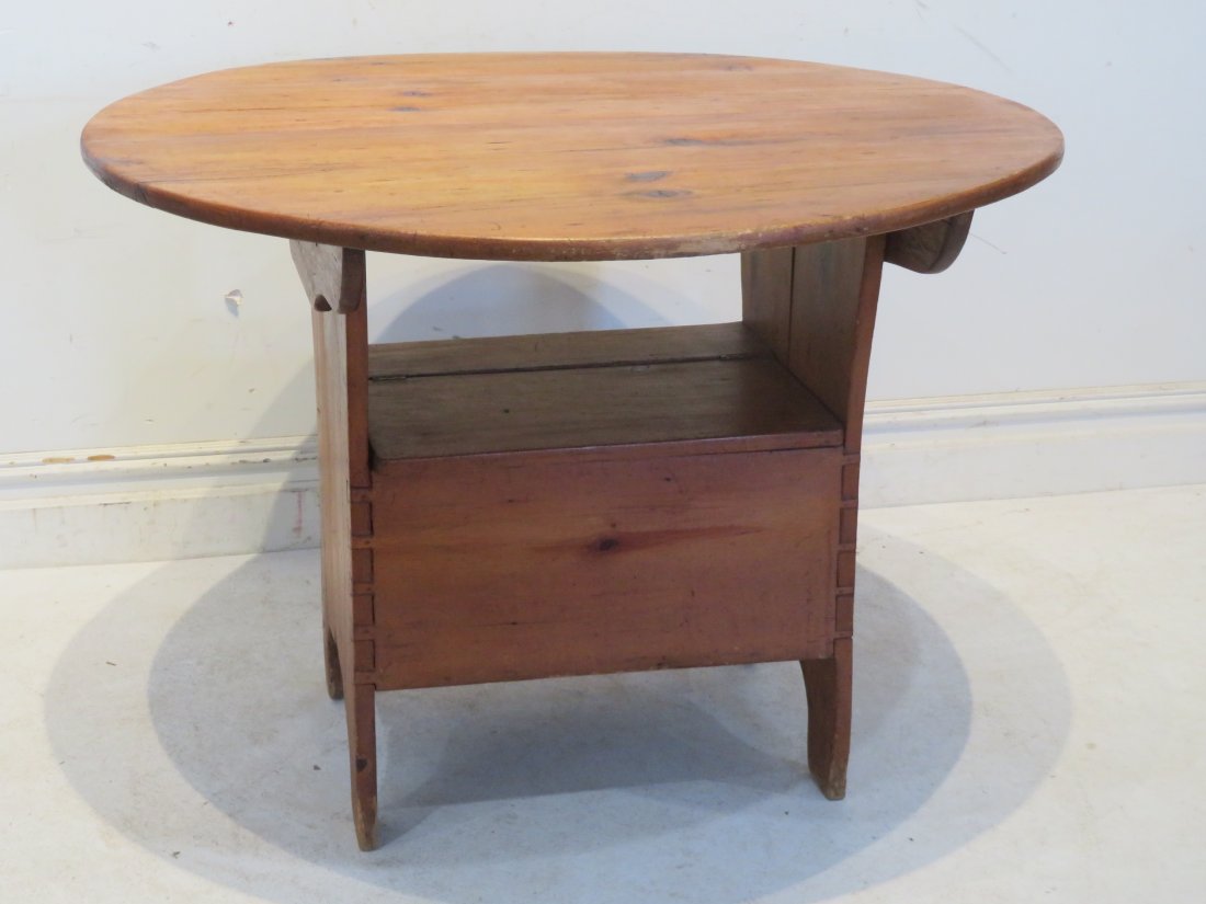 Pine hutch table (1 of 4)