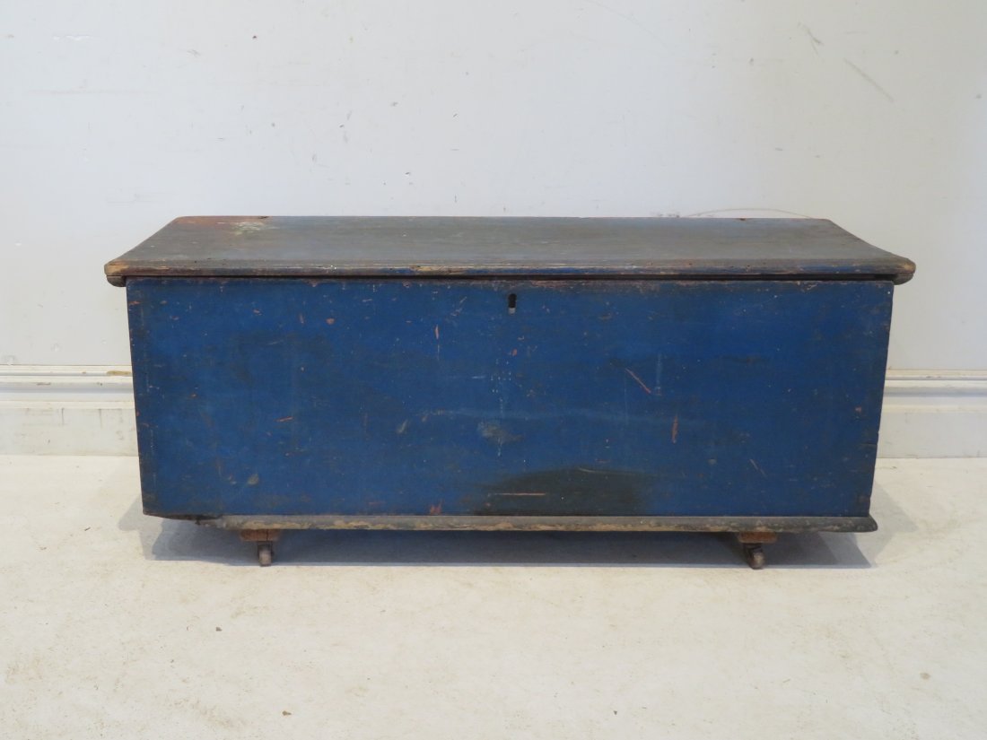 New England pine 6 board blanket chest with self-molded top (1 of 8)