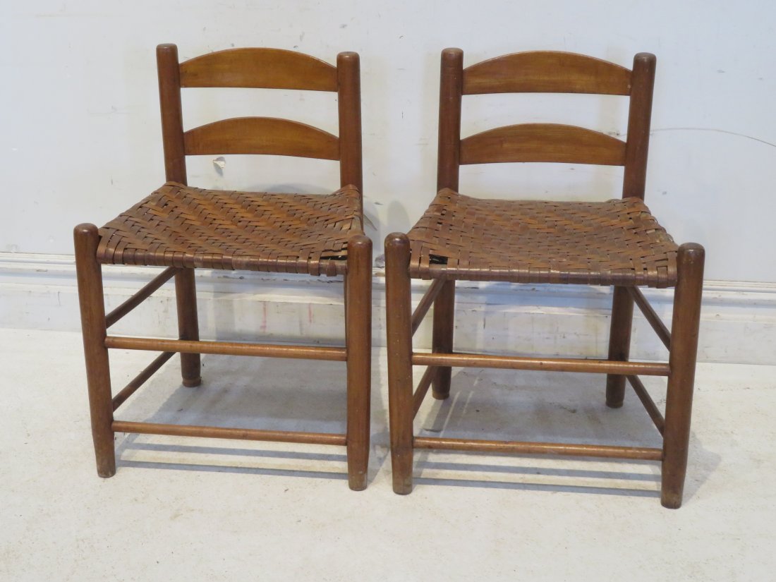 2 Shaker low back community chairs with tilters (1 of 8)