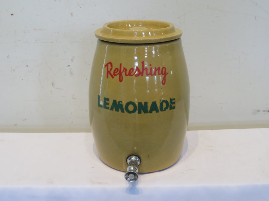 Delaware lemonade dispenser (1 of 4)