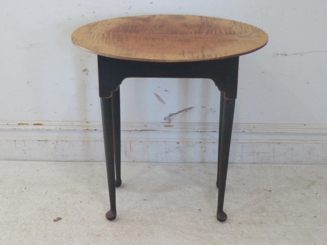 Contemporary Queen Anne oval tea table David T. Smith (1 of 4)