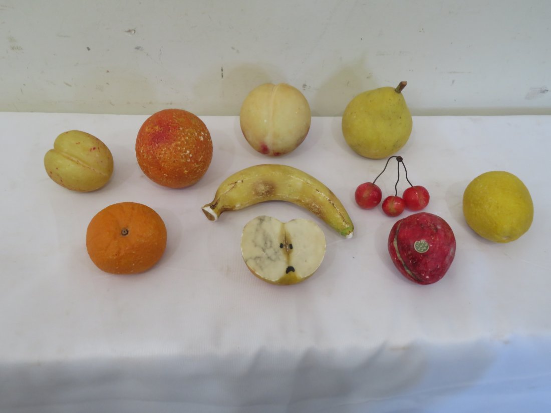 10 pcs of stone fruit (1 of 6)