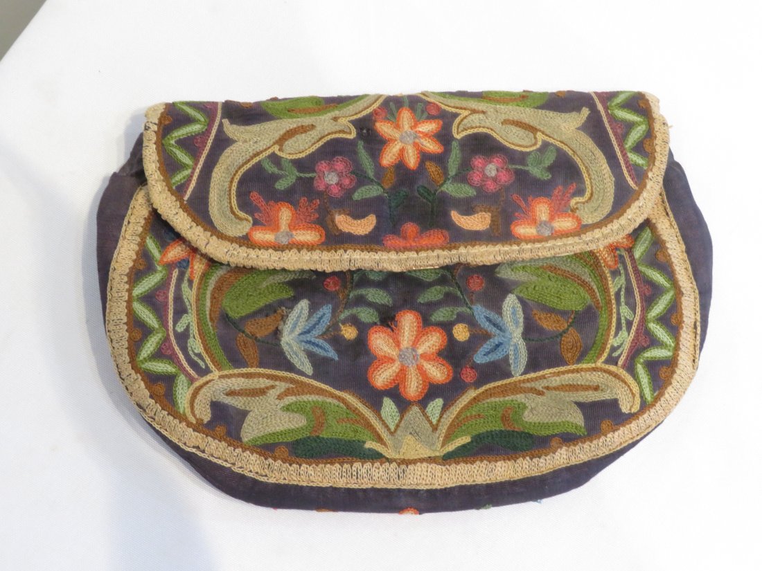 Crewel type purse with strap on back to put on belt (1 of 3)