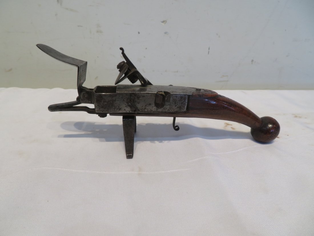 18th century flint lock tinder lighter (1 of 4)