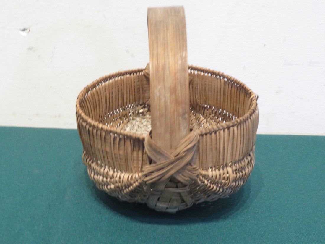 Miniature splint basket in old patina (1 of 5)