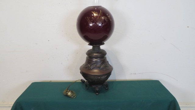 Oriental theme kerosene lamp with dragon globe shade (1 of 6)