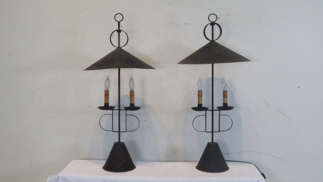 2 contemporary tin table lamps, red and black paint decorated (1 of 4)