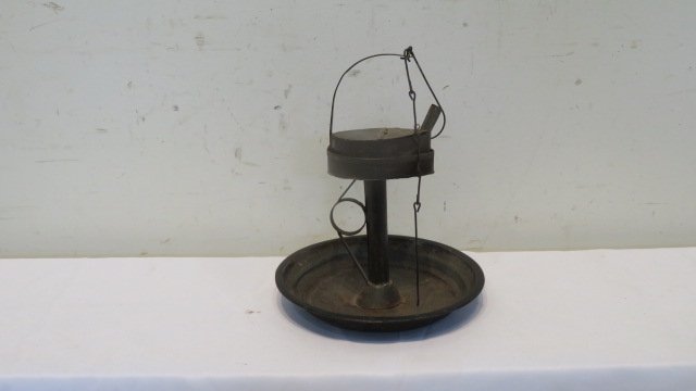 Early lighting betty lamp with stand (1 of 4)