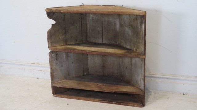 Early pine hanging open corner cupboard (1 of 5)