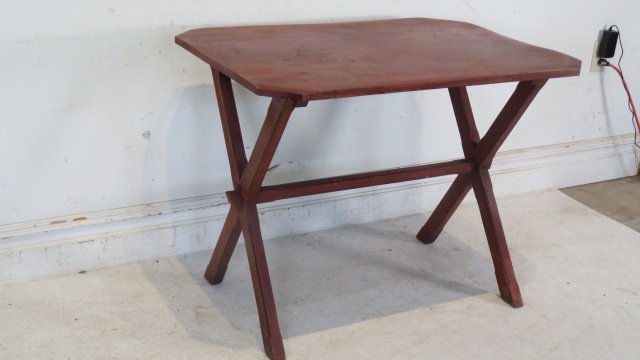 Sawbuck table in red paint (1 of 4)