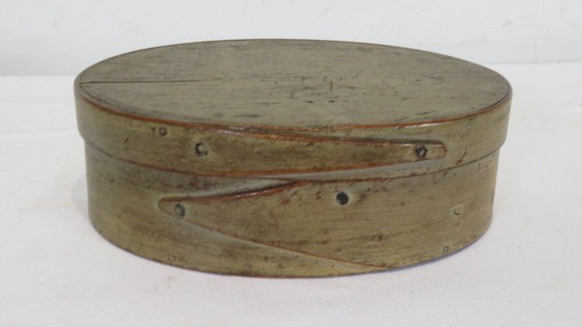 Harvard lap oval painted wood box (1 of 5)