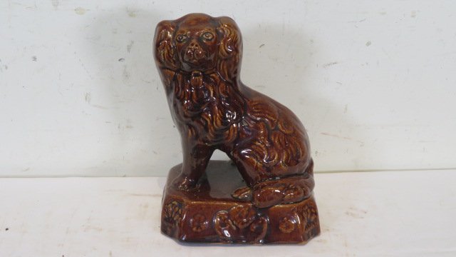 19th century Rockingham seated spaniel (1 of 5)
