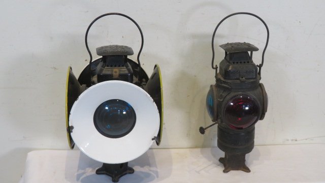 2 Adlake, Chicago railroad switch lanterns (1 of 8)
