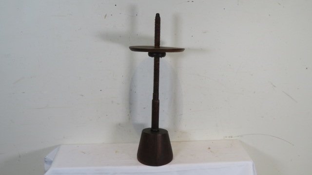 Wood adjustable candlestand with threaded mechanism (1 of 7)