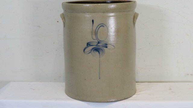 10-gal stoneware bee stinger crock (1 of 5)