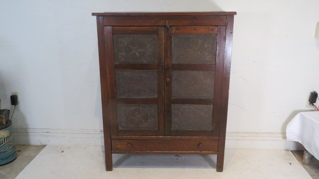 Poplar 12-tin pie safe with nailed drawer (1 of 7)