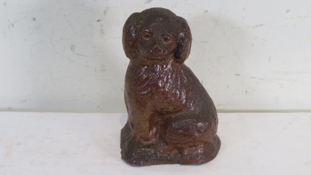 Early 20th century sewer tile seated Spaniel (1 of 7)