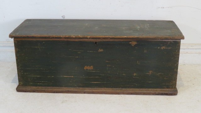 Pine dovetailed blanket chest in old green paint (1 of 4)