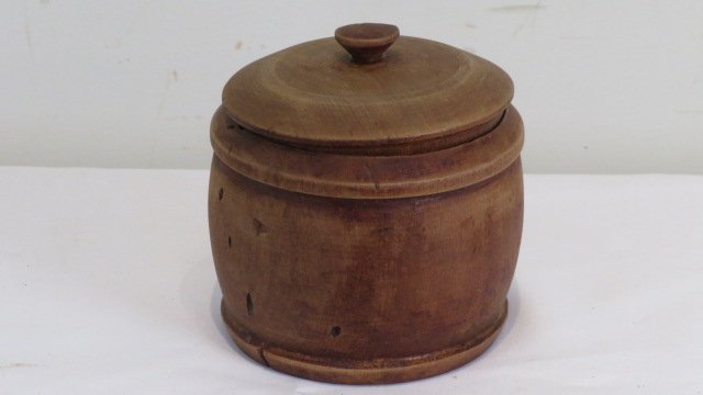 Treenware Pease ware covered jar in old dry surface (1 of 5)