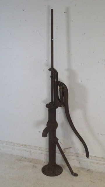 Cast iron well pump (1 of 5)