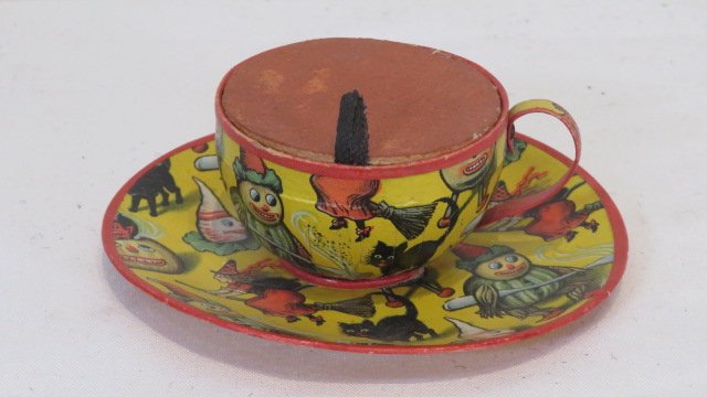 Cardboard lithographed Halloween cup and saucer candy container (1 of 6)