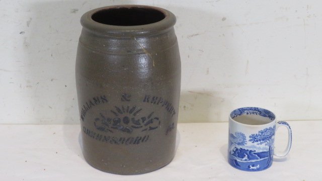 Williams & Reppert, Greensboro, PA 1 1/2-gal stenciled stoneware jar (1 of 5)