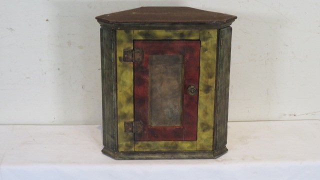 Diminutive painted pine hanging corner cabinet (1 of 5)