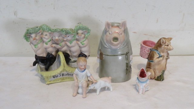 Group of 5 pig figures (1 of 6)