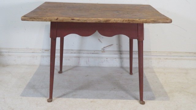 Pine 18th century Queen Anne table in red painted surface base (1 of 8)