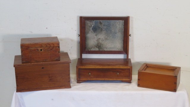 Dressing mirror and 3 boxes (1 of 5)
