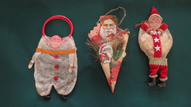 3 Santa candy containers (1 of 9)