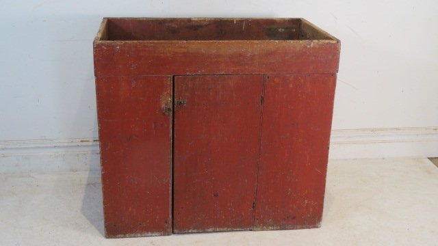 19th century pine dry sink with plank door in old red painted surface (1 of 9)