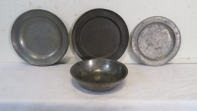 4 pcs of early pewter (1 of 6)