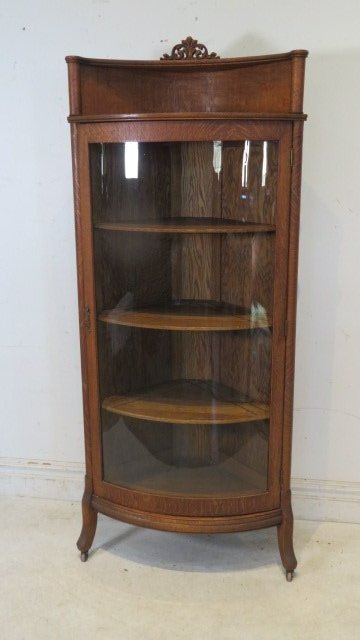 Late 19th early 20th century hard to find oak curved glass corner cabinet (1 of 4)