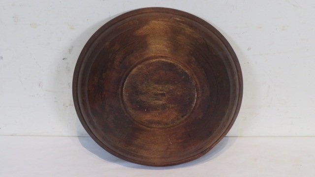 Early beehive turned wood bowl (1 of 3)