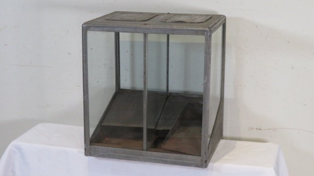 Old General Store 2-bin display case with a tin scoop (1 of 6)