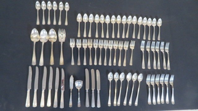 68 pieces of ca. 1913 Etruscan pattern Sterling flatware (1 of 7)