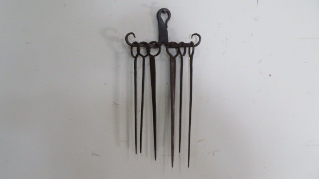 Set of 6 hand wrought iron skewers with holder (1 of 4)