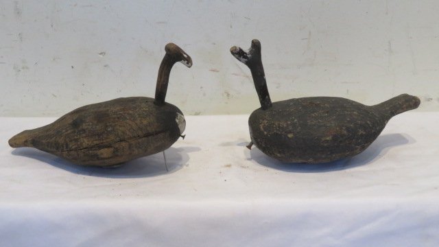 Pair of primitive folk art coot decoys (1 of 5)