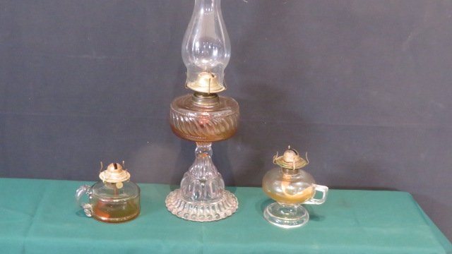 3 kerosene glass lamps (1 of 5)