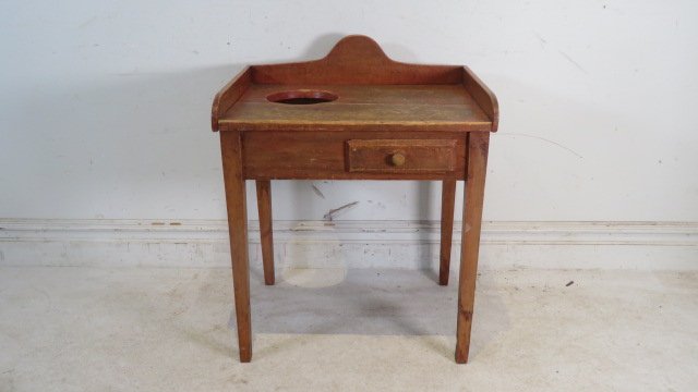 Pine youth washstand in traces of old red paint (1 of 4)