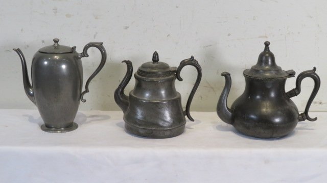 Group of 3 pewter teapots (1 of 4)