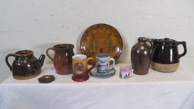 Group of 9 pieces of pottery (1 of 8)